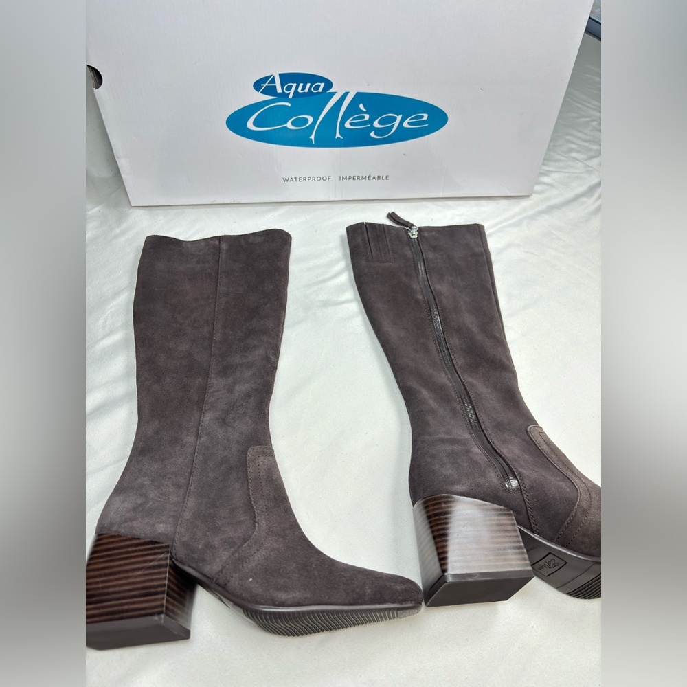 Aqua College "Tori" Waterproof Knee-High‎ Boots - Chocolate Suede size 6.5M
NWB